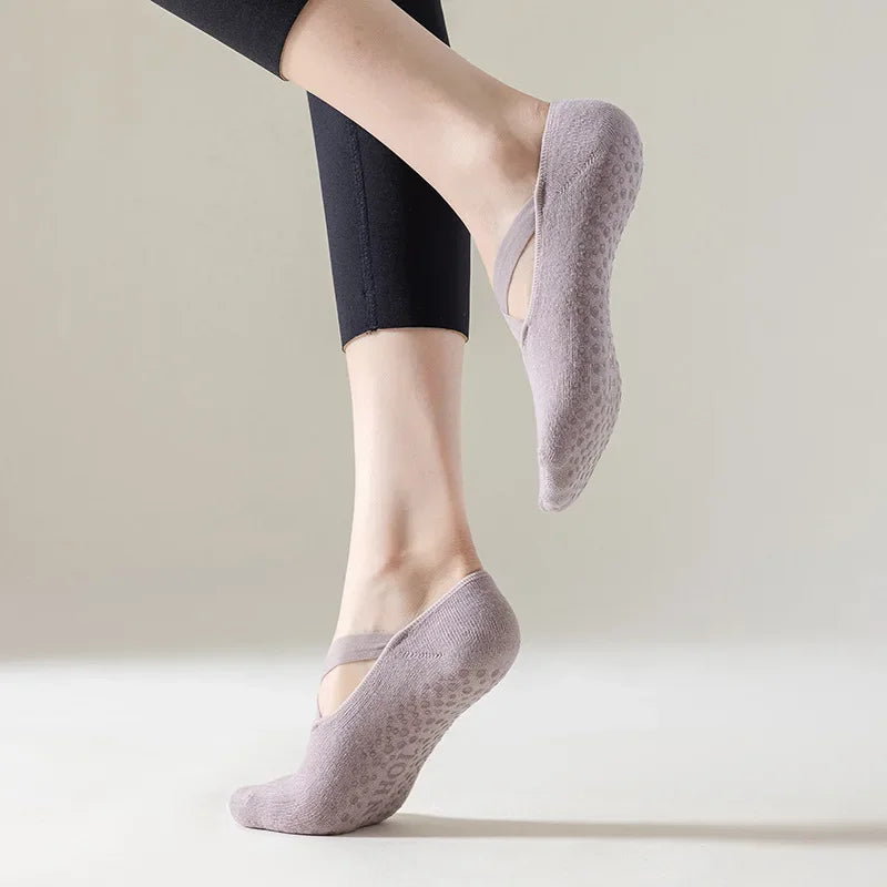 Women on tip toes yoga socks